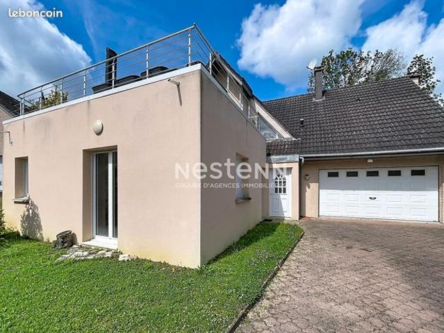 Maison 7 pièces 210 m²