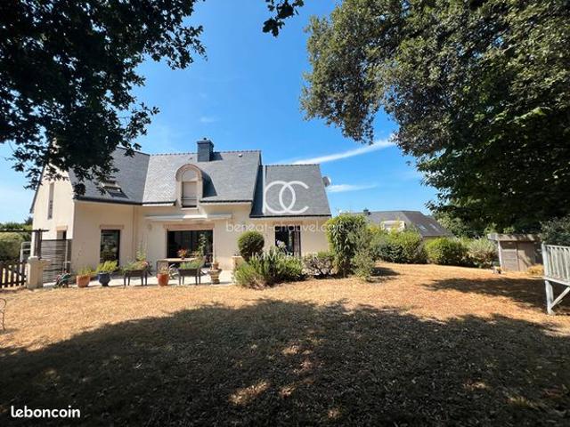 Maison 7 pièces 210 m²