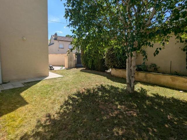 Maison 7 pièces 210 m²
