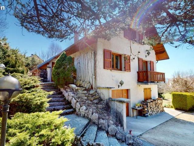 Maison 7 pièces 210 m²