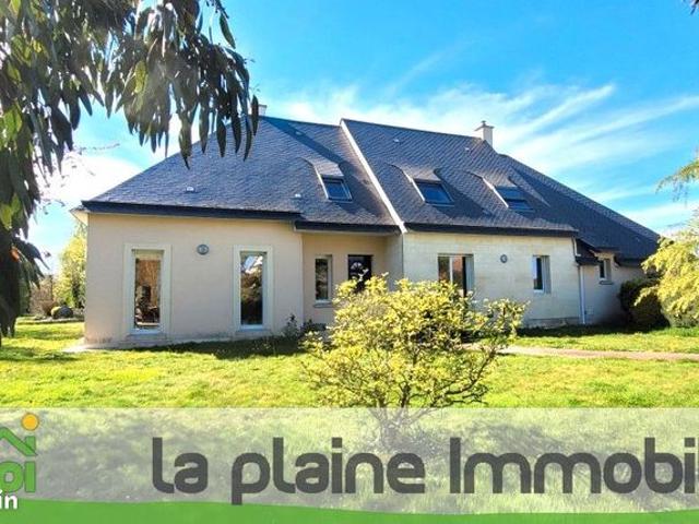 Maison 7 pièces 210 m²