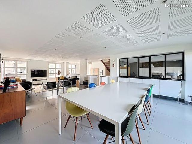 Maison 7 pièces 210 m²