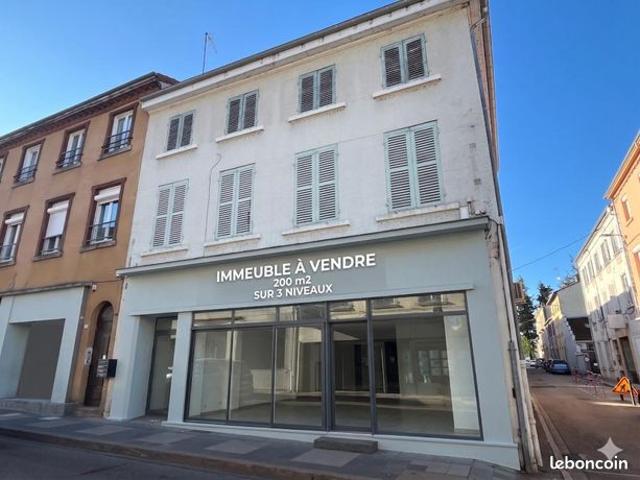 Maison 7 pièces 210 m²
