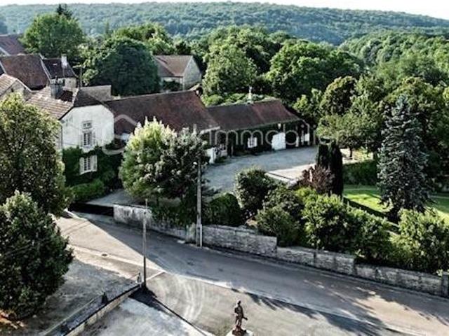 Maison 7 pièces 210 m²