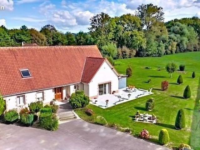 Maison 7 pièces 210 m²