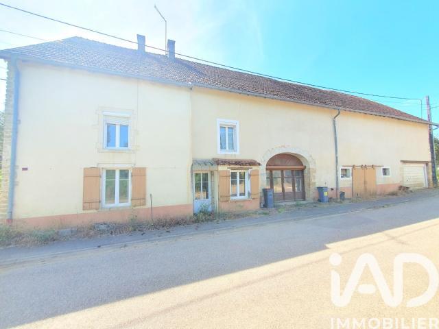Maison 7 pièces 210 m²