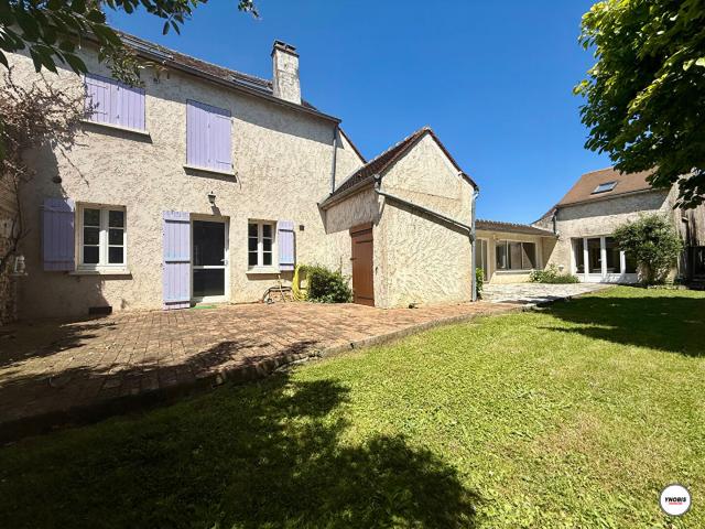 Maison 7 pièces 210 m²
