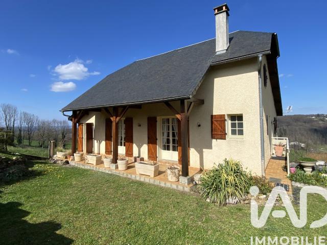 Maison 7 pièces 210 m²