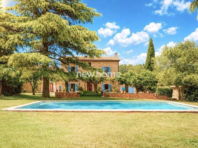 Maison 7 pièces 210 m²