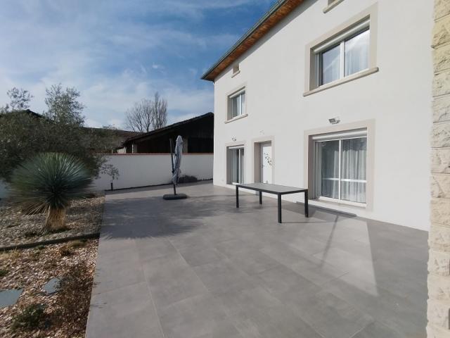 Maison 7 pièces 210 m²