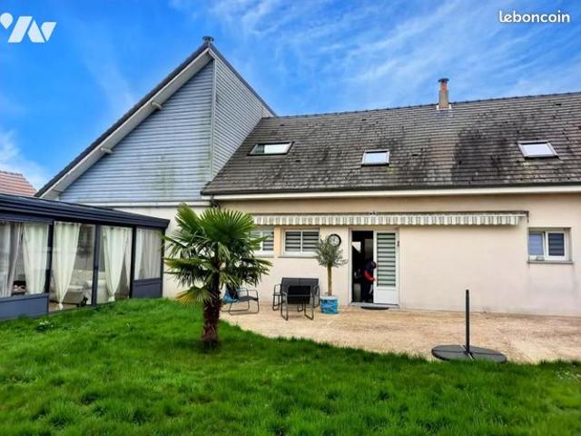 Maison 7 pièces 210 m²