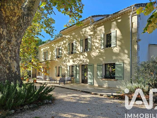 Maison 7 pièces 210 m²
