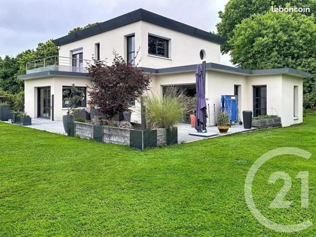 Maison 7 pièces 210 m²