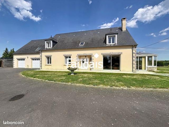 Maison 7 pièces 210 m²