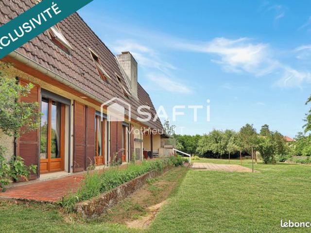 Maison 7 pièces 210 m²