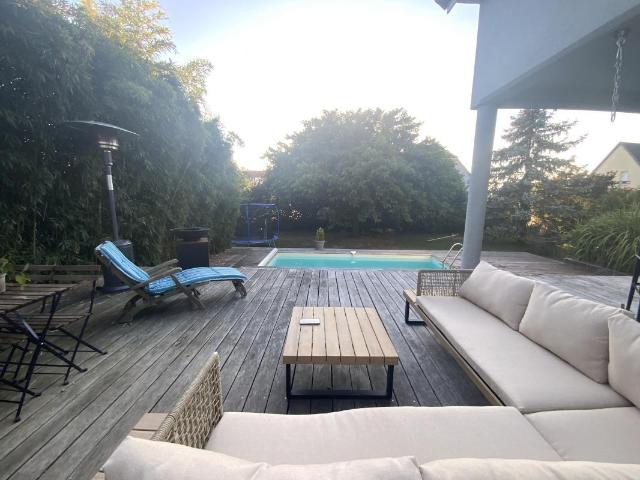 Maison 7 pièces 210 m²