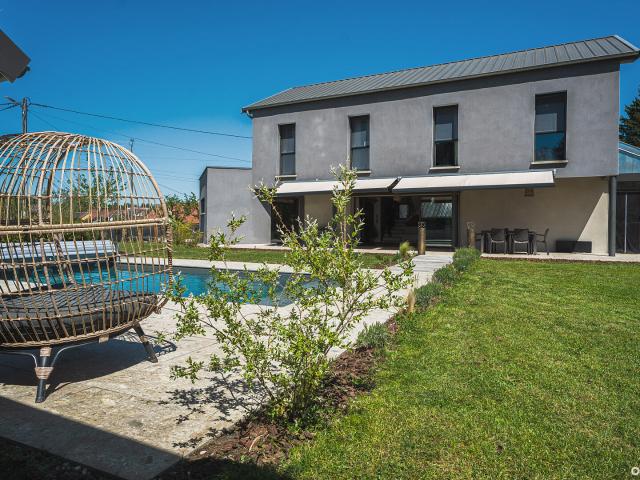 Maison 7 pièces 210 m²