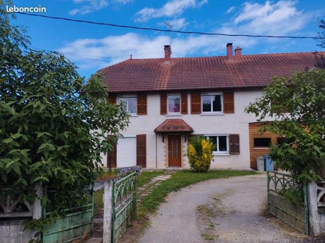 Maison 7 pièces 210 m²