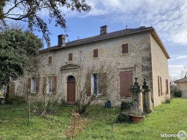 Maison 7 pièces 210 m²