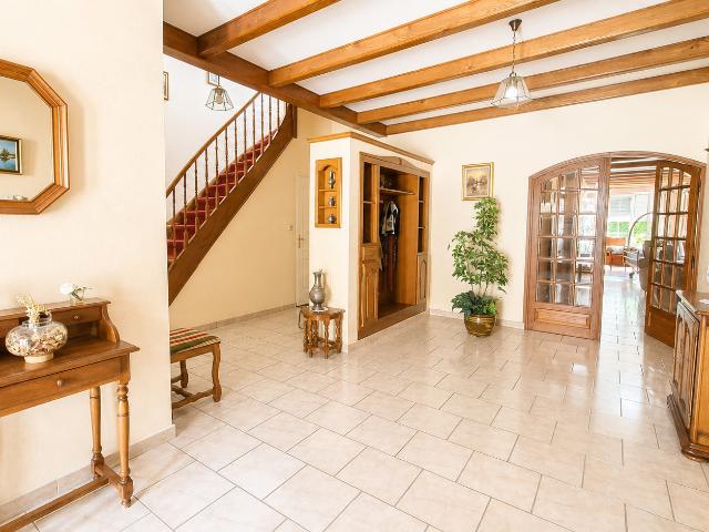 Maison 7 pièces 210 m²