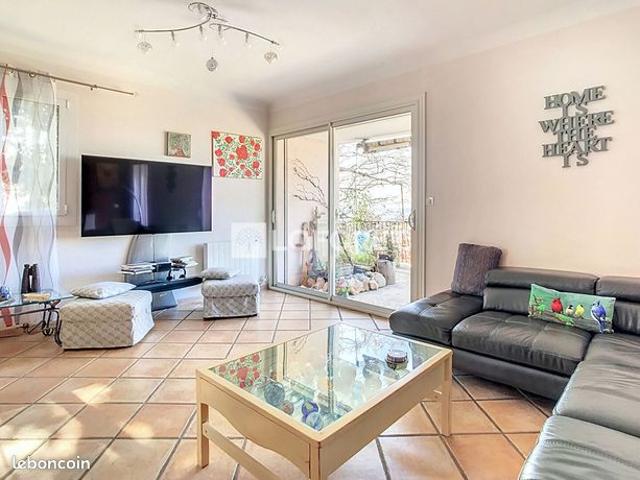 Maison 7 pièces 210 m²