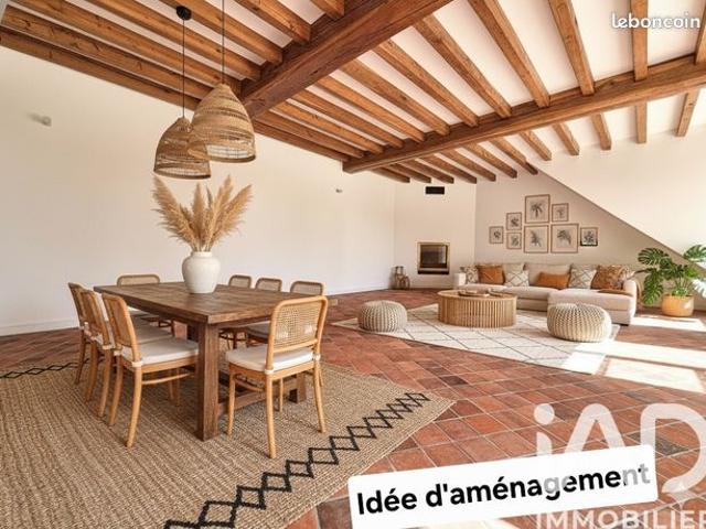 Maison 7 pièces 210 m²
