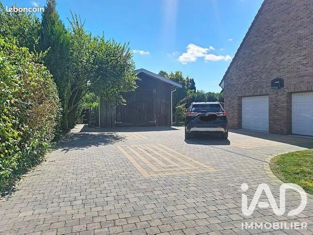 Maison 7 pièces 210 m²