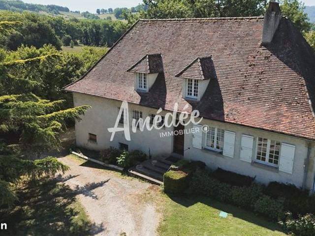 Maison 7 pièces 210 m²