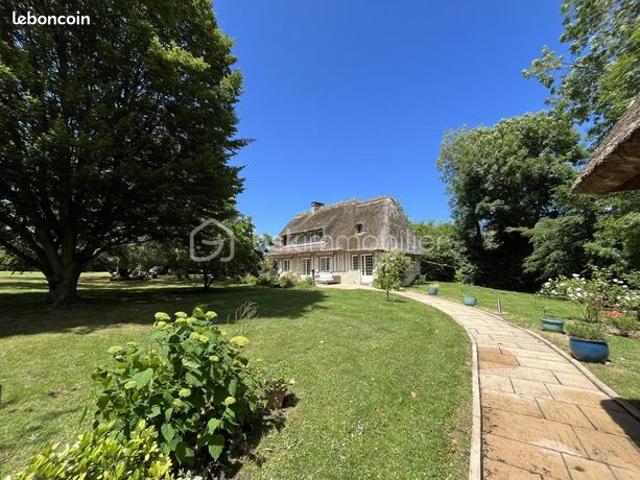 Maison 7 pièces 210 m²