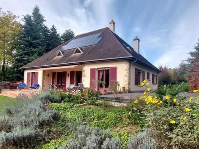 Maison 7 pièces 210 m²
