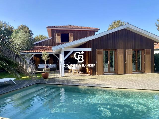 Maison 7 pièces 210 m²