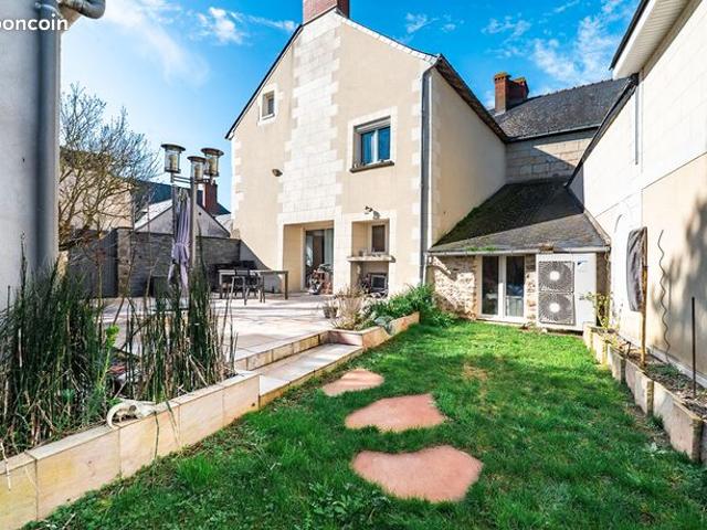 Maison 7 pièces 210 m²