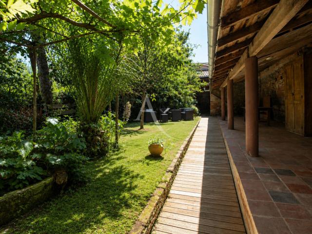 Maison 7 pièces 210 m²