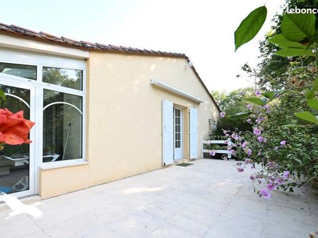 Maison 7 pièces 210 m²