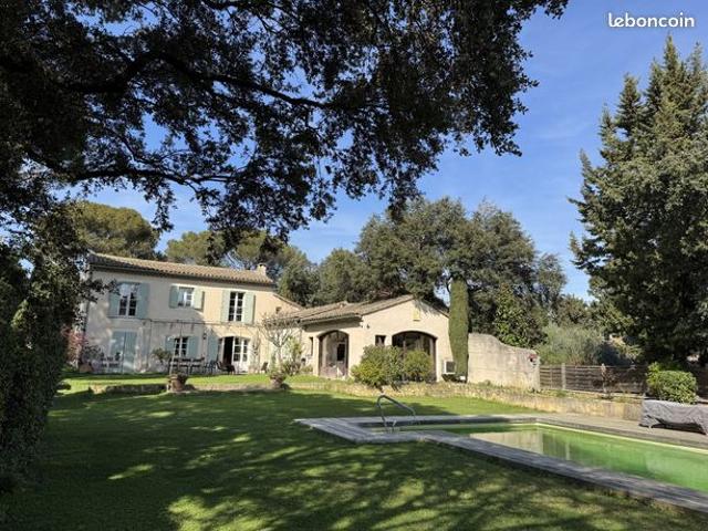 Maison 7 pièces 210 m²