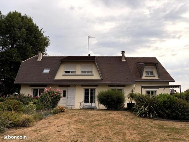 Maison 7 pièces 210 m²