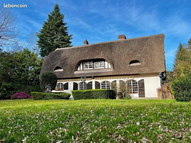 Maison 7 pièces 210 m²