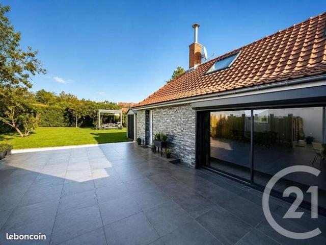 Maison 7 pièces 211 m²