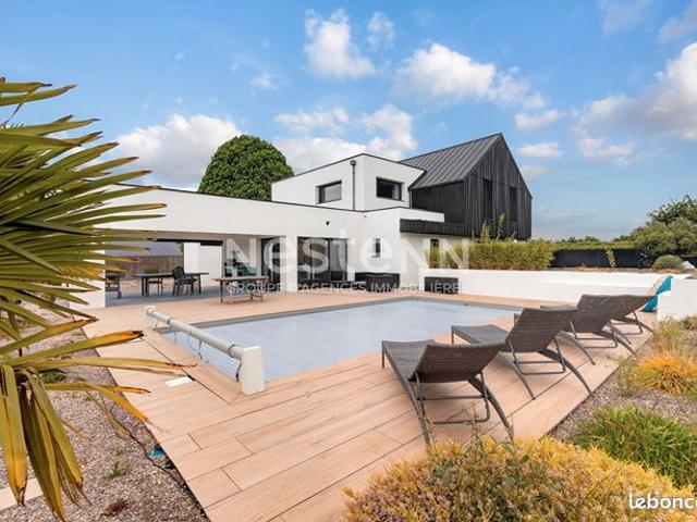 Maison 7 pièces 211 m²