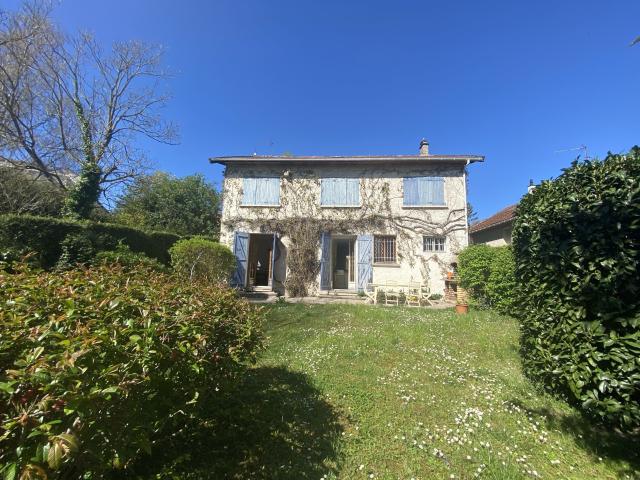 Maison 7 pièces 211 m²