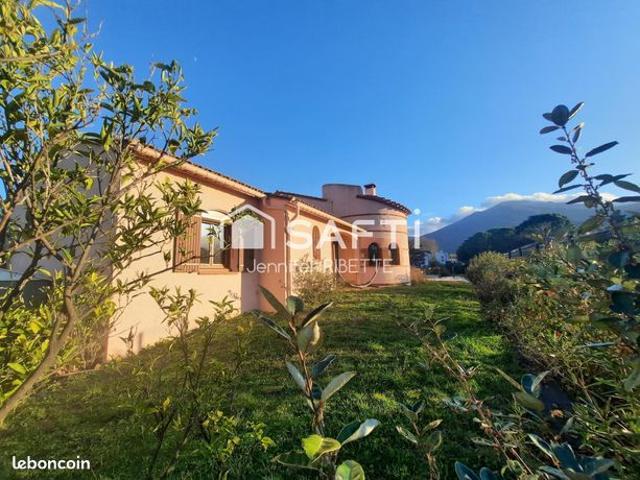 Maison 7 pièces 211 m²