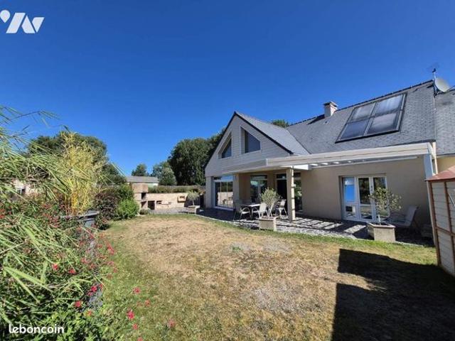 Maison 7 pièces 211 m²