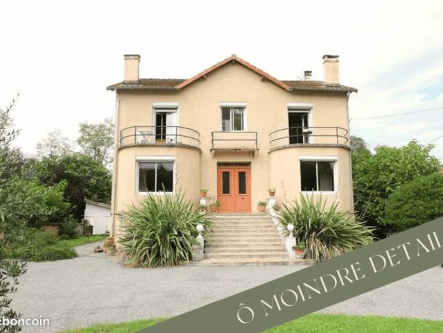 Maison 7 pièces 211 m²