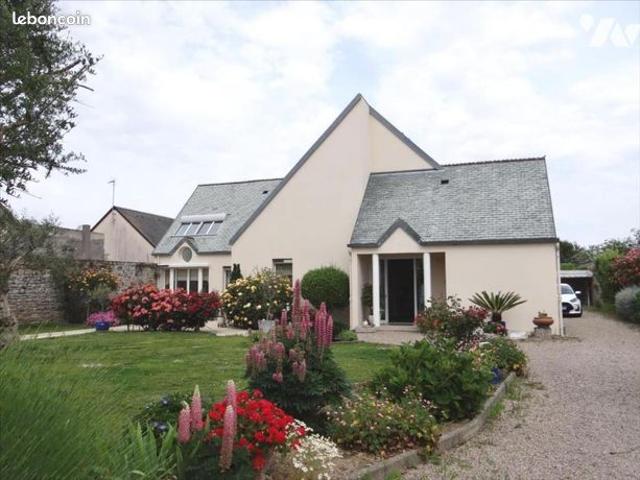 Maison 7 pièces 211 m²