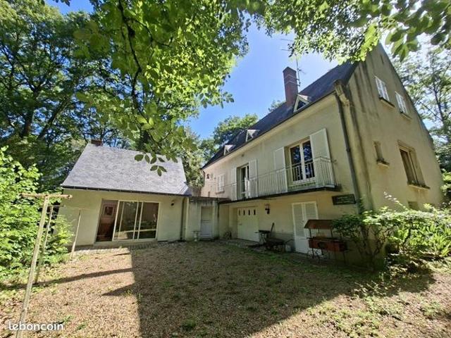 Maison 7 pièces 211 m²