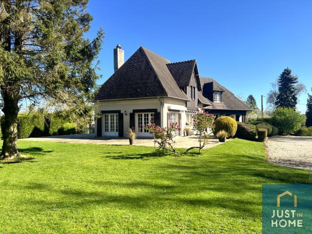 Maison 7 pièces 211 m²