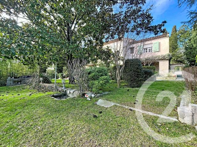 Maison 7 pièces 211 m²