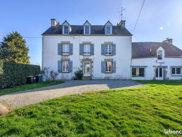 Maison 7 pièces 211 m²