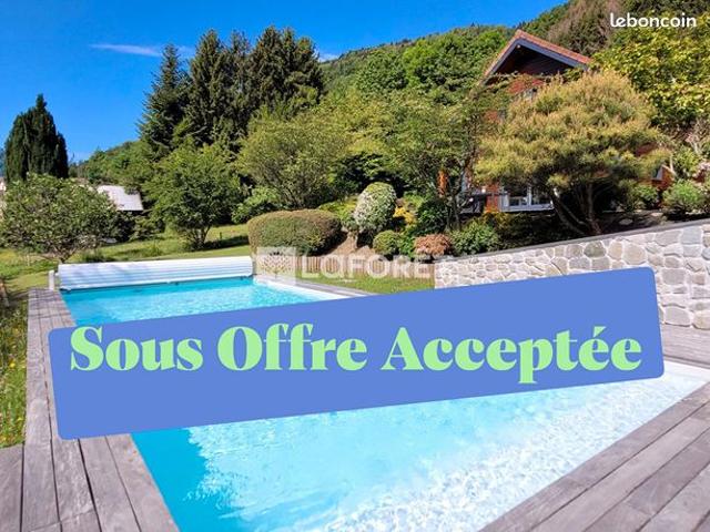 Maison 7 pièces 211 m²