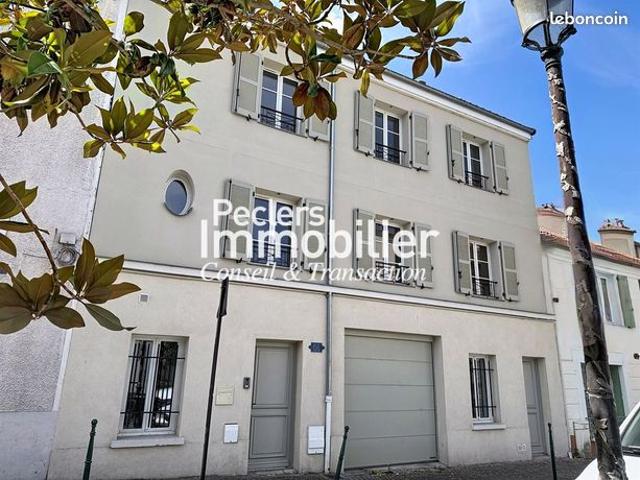 Maison 7 pièces 211 m²